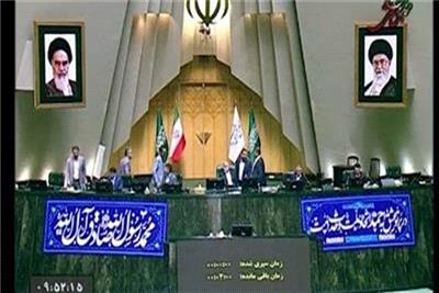 رئیس کمیسیون اصل 90 مجلس: دولت نمی‌تواند 100 درصد سهام ایران‌خودرو و سایپا را واگذار کند
