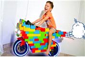 ماشین بازی ساده برای کودکان :: موتور بازی کودکانه با لگوهای رنگی